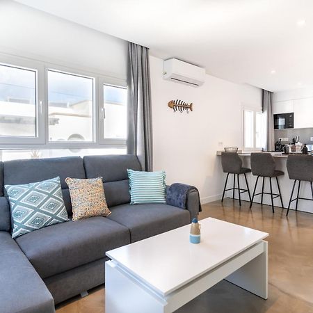 2 Apartments Sea Breeze Famara Bagian luar foto