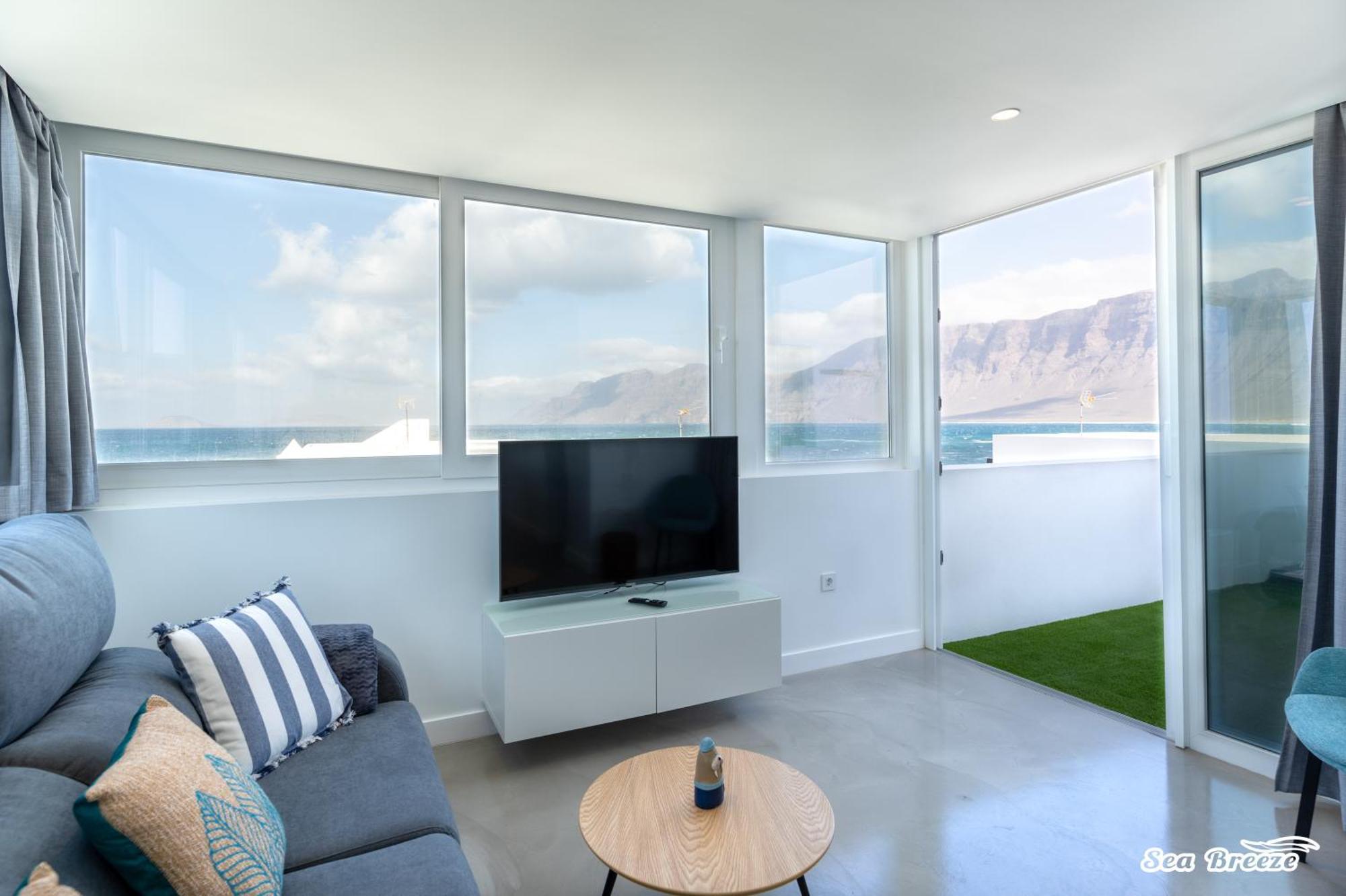 2 Apartments Sea Breeze Famara Bagian luar foto