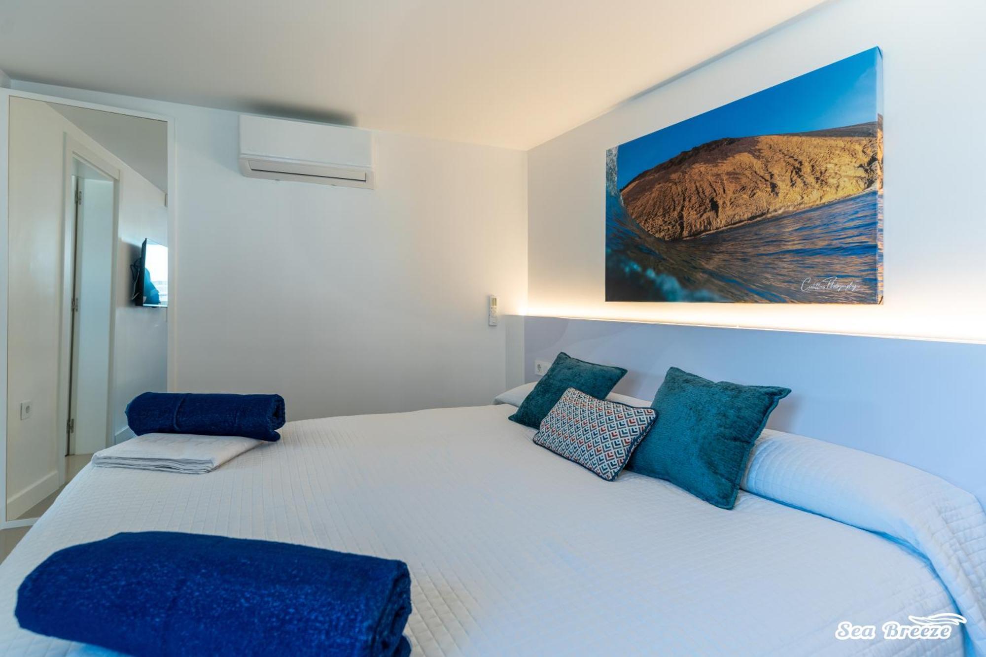 2 Apartments Sea Breeze Famara Bagian luar foto