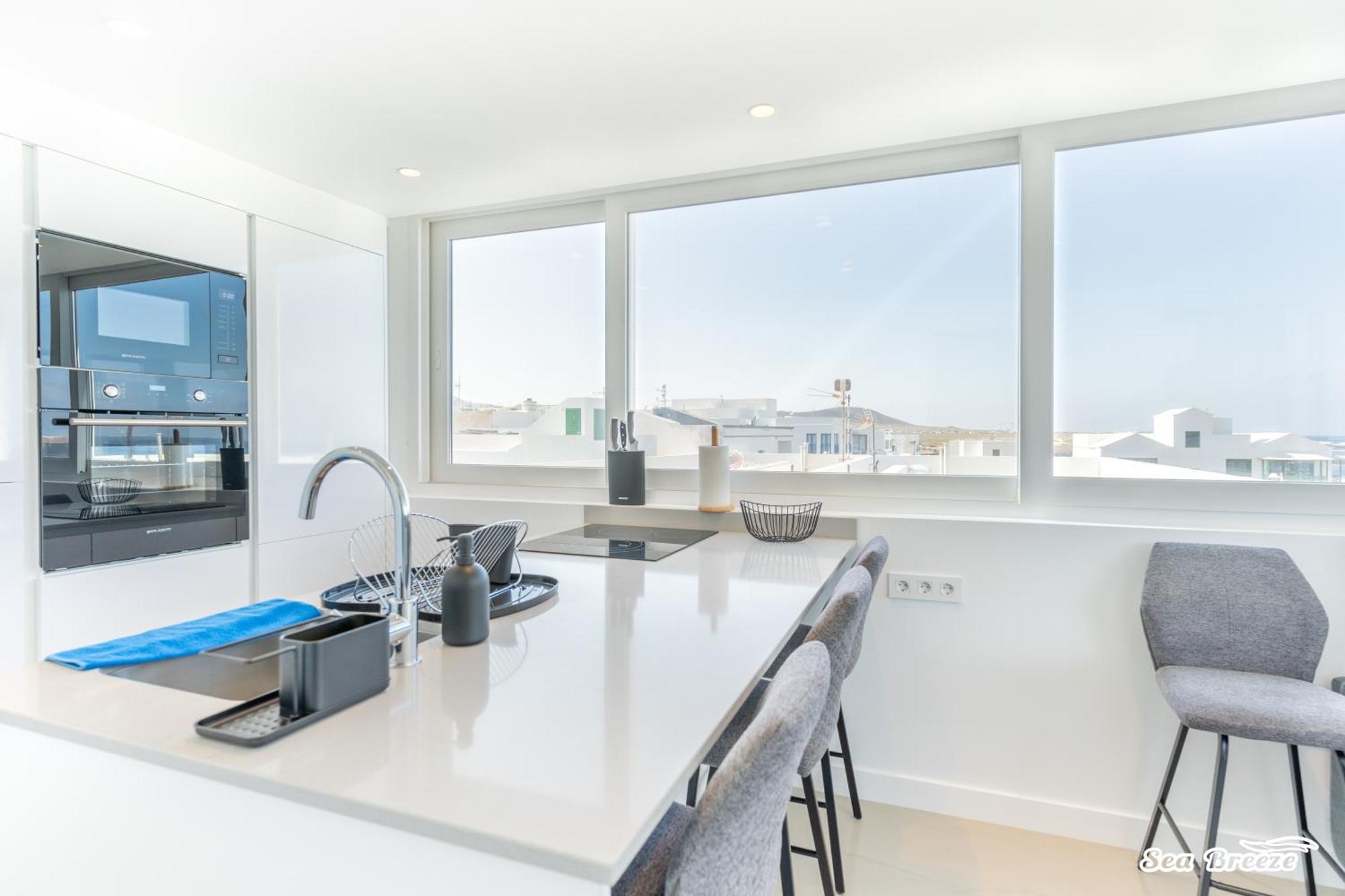 2 Apartments Sea Breeze Famara Bagian luar foto